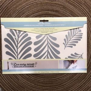 DCWV Vinyl Wall Accents- Silver Ferns